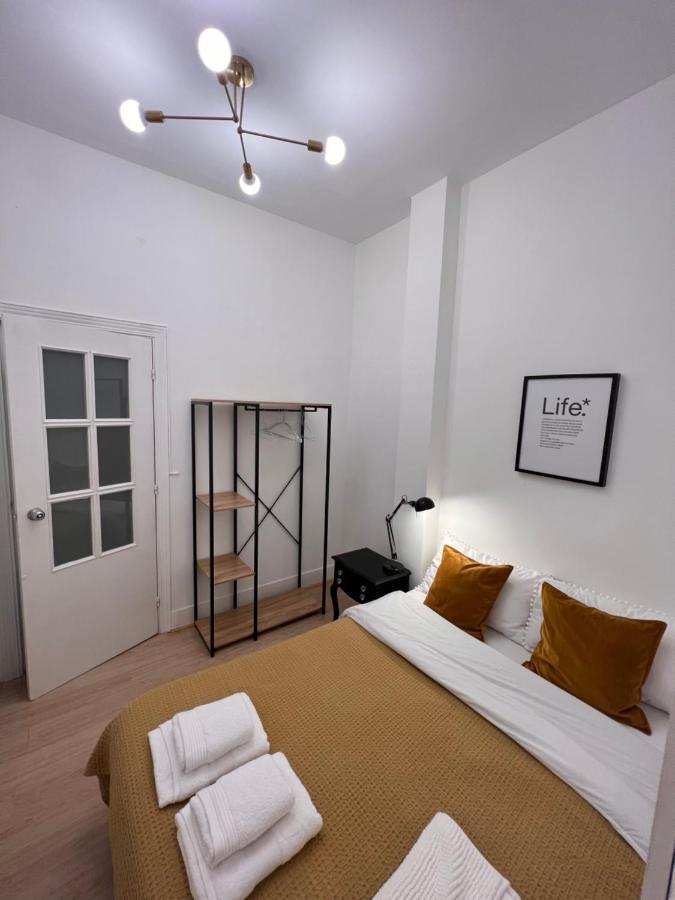 Urban Rooms Fuencarral Madrid Bagian luar foto