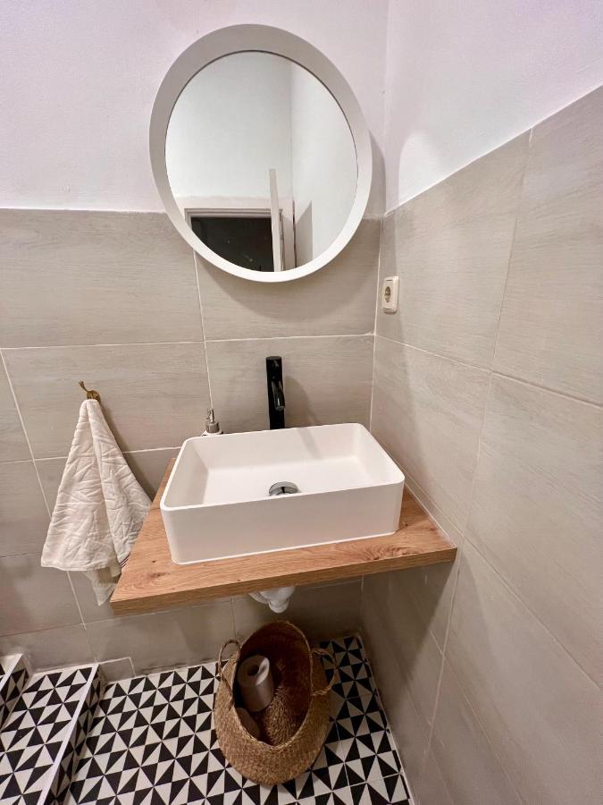 Urban Rooms Fuencarral Madrid Bagian luar foto