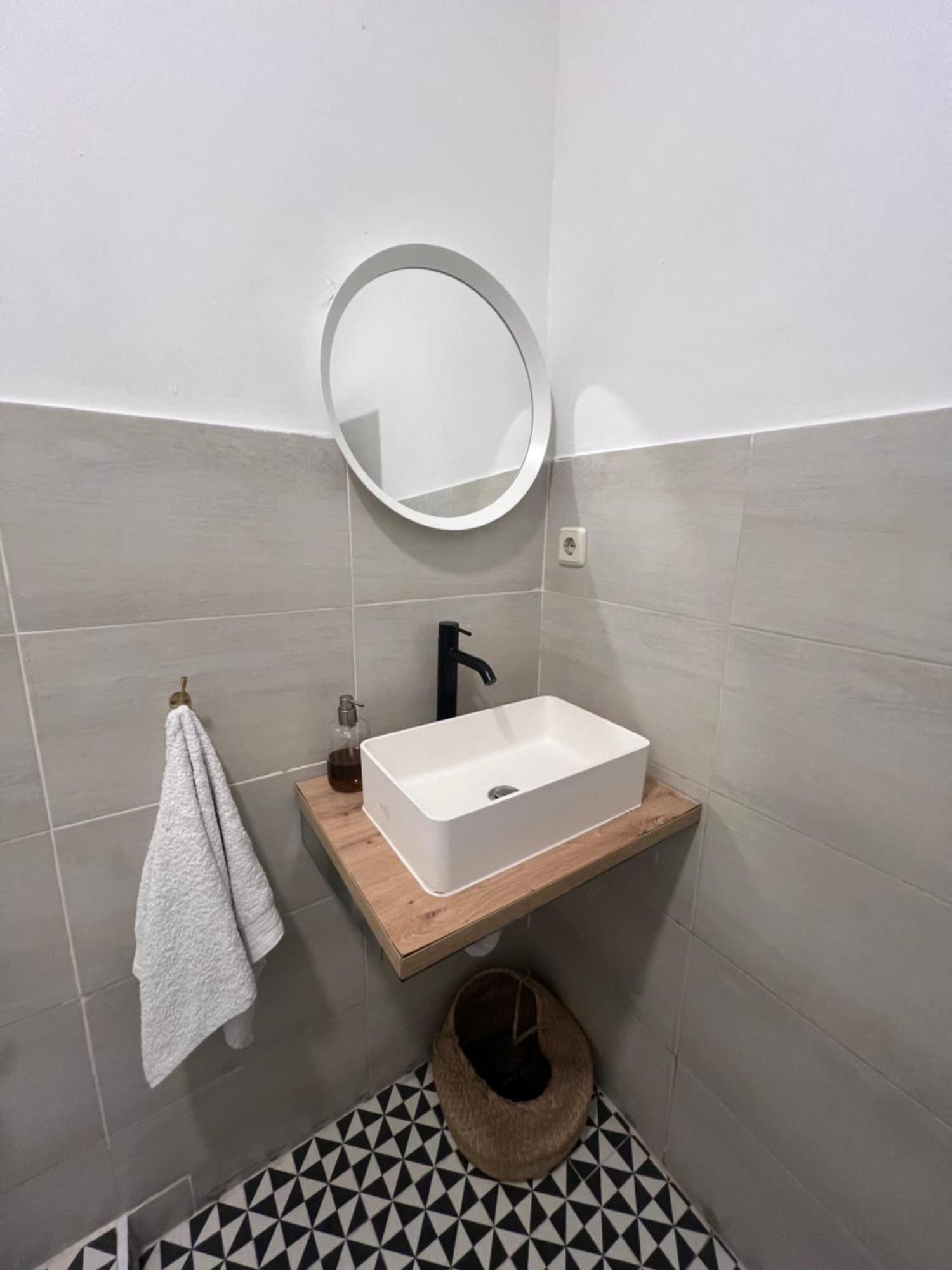 Urban Rooms Fuencarral Madrid Bagian luar foto